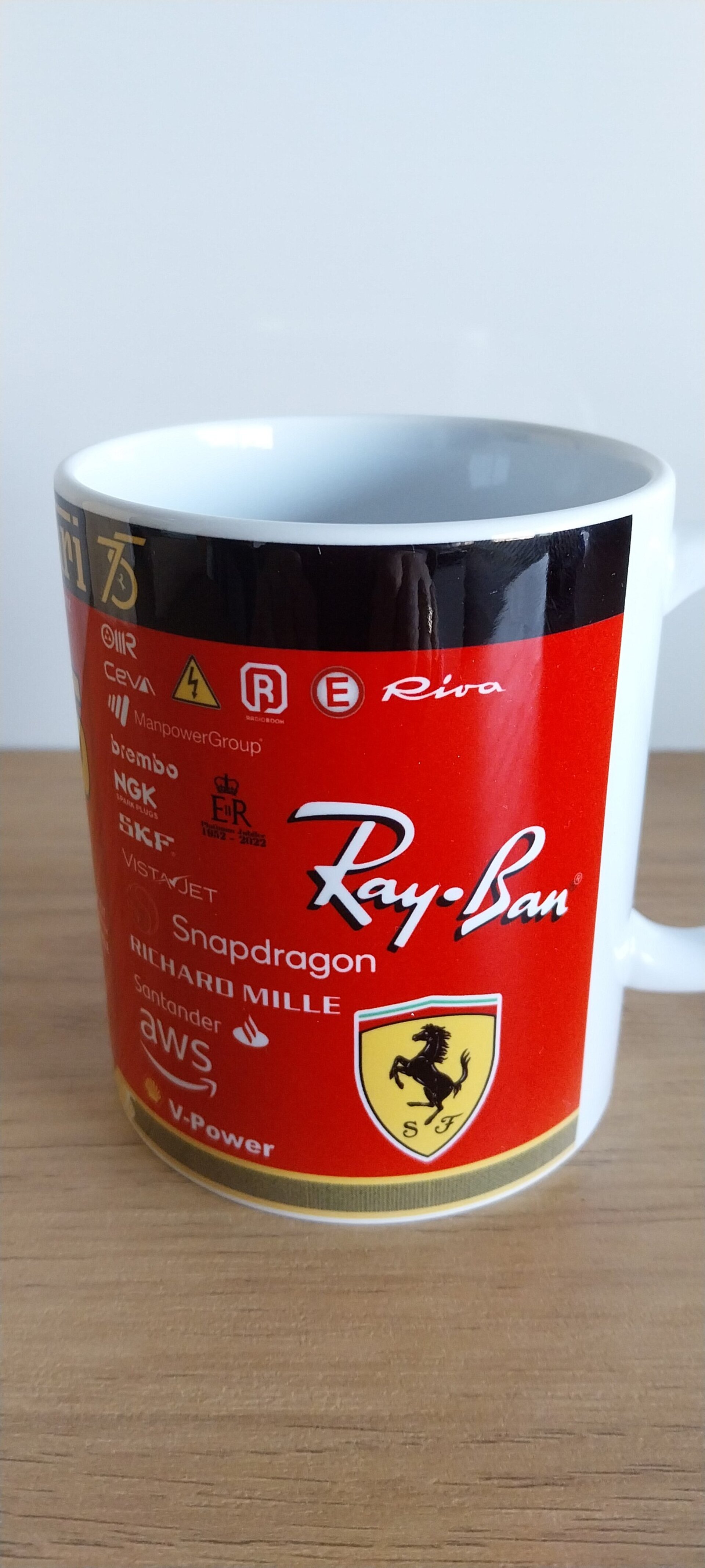 Taza Carlos Sainz Charles Leclerc Ferrari F1 75 Aniversario Escudería Ferrari - 3